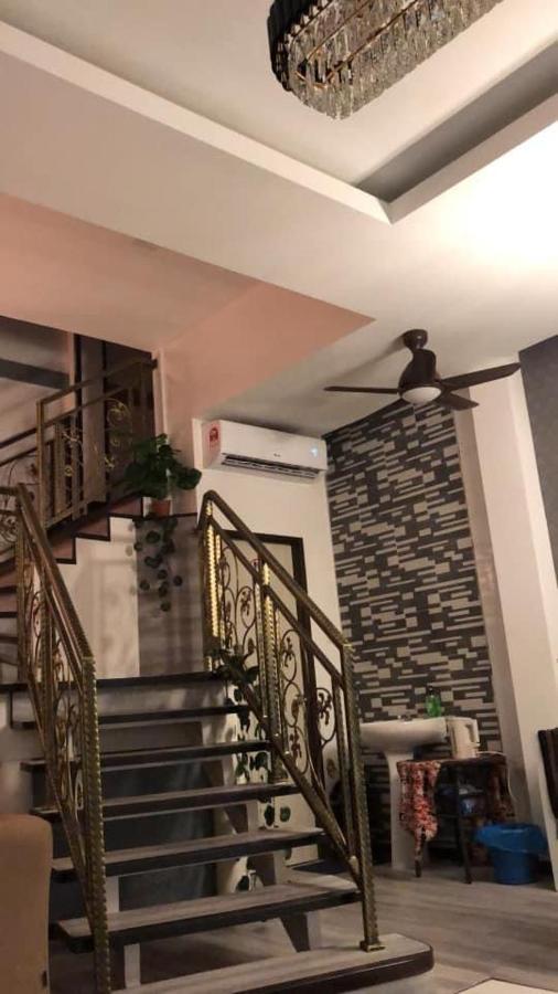 Kapit Hotel Kuching Extérieur photo