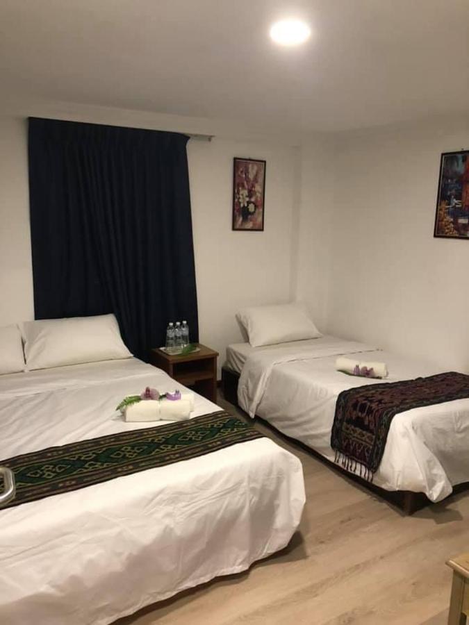 Kapit Hotel Kuching Extérieur photo