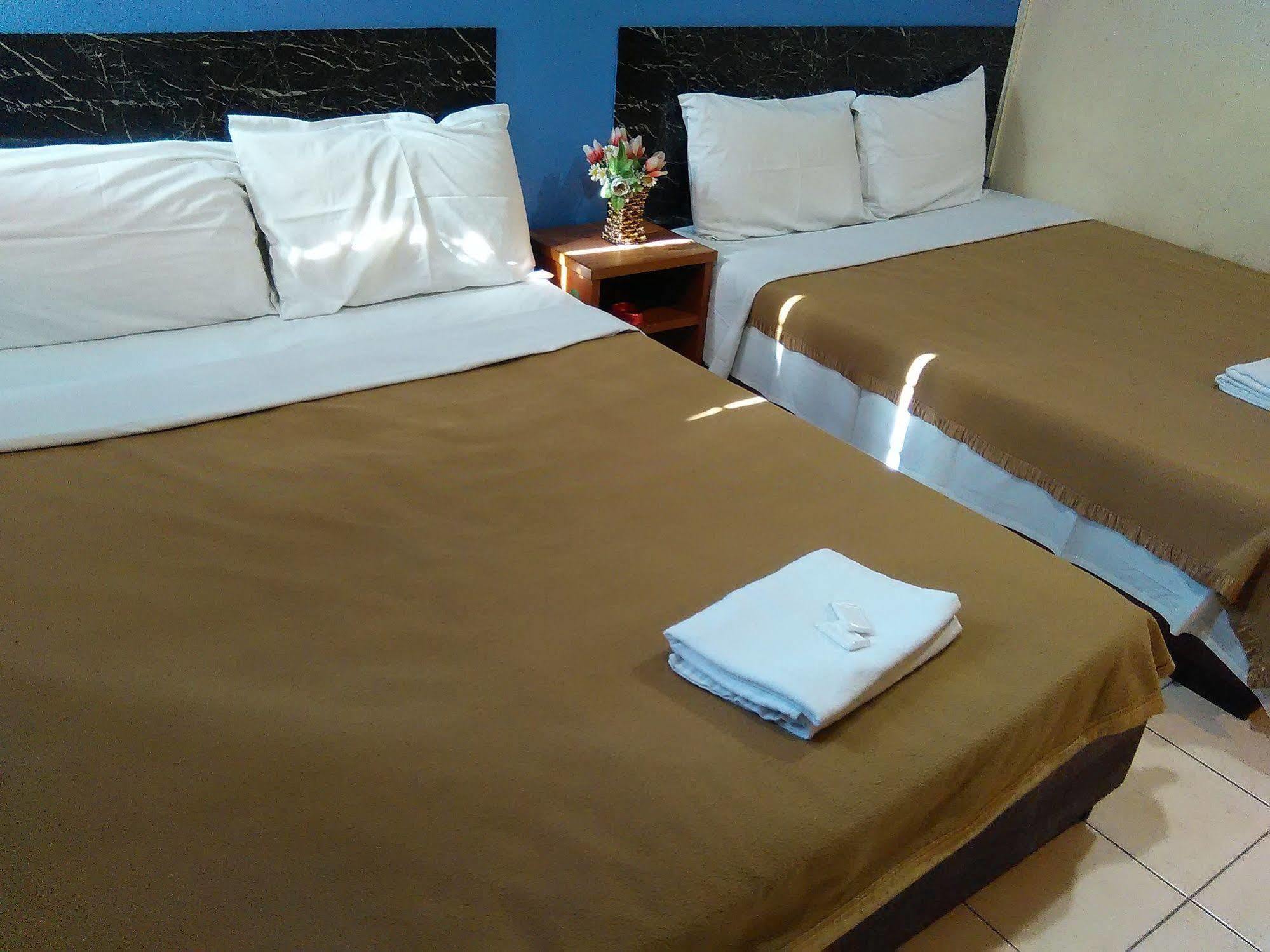 Kapit Hotel Kuching Extérieur photo